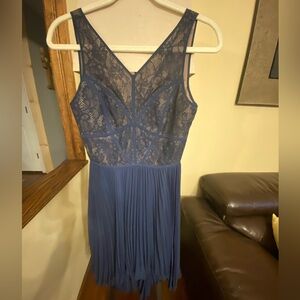 Beautiful dress in navy blue. VGUC.